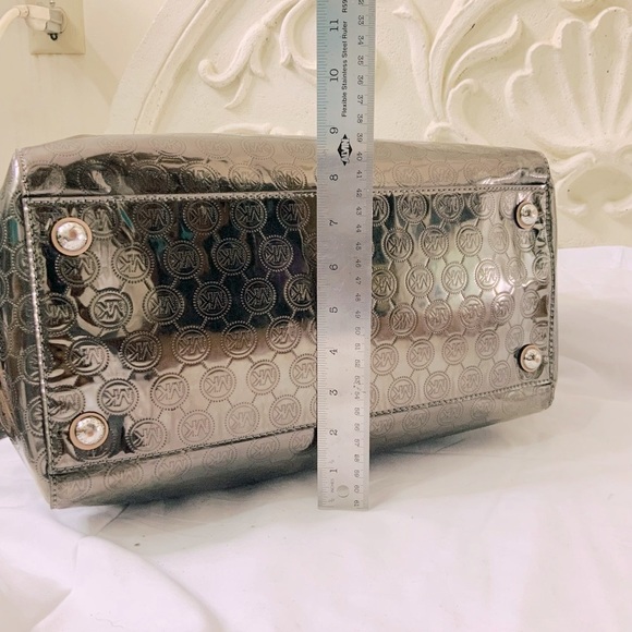 Michael Kors Metallic Medium Grayson Monogram Satchel - Picture 6 of 14